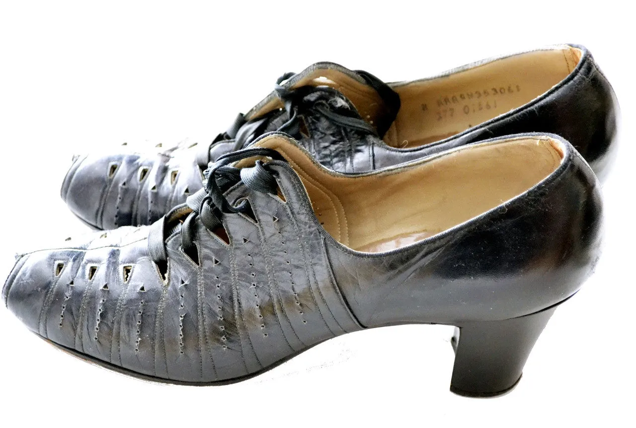 1930s Lace Up Vintage Peep Toe Shoes from Shoe Saver 8N