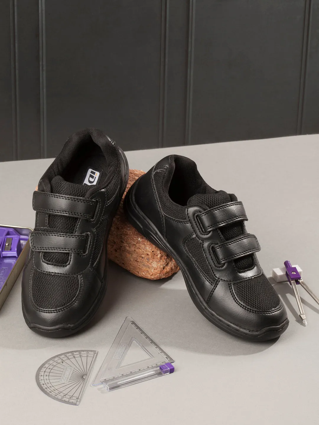 Black Unisex School Shoes for Kids, Boys and Girls  (IT0300)