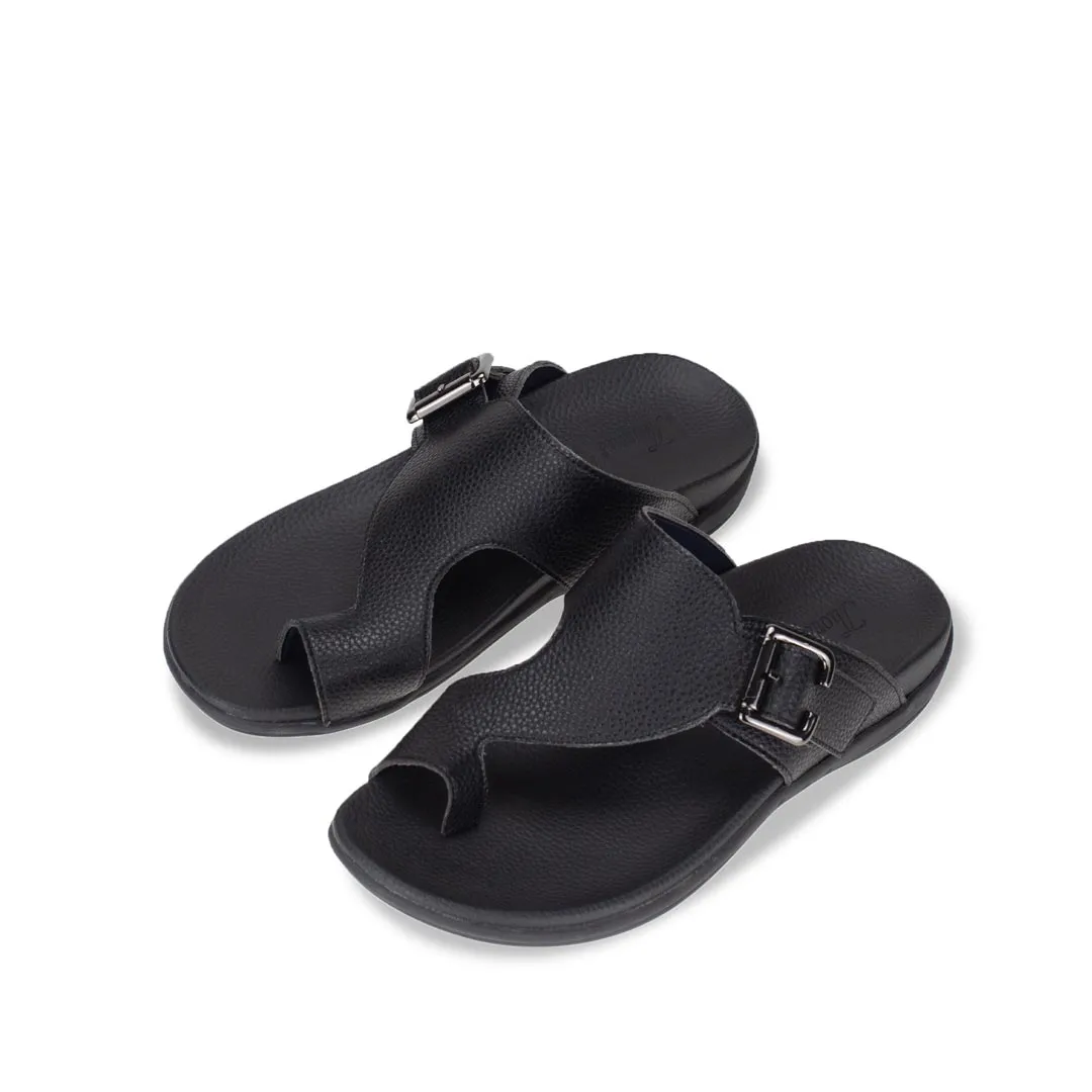 [Extra 20% off at cart] Men Toe Loop Buckle Sandals