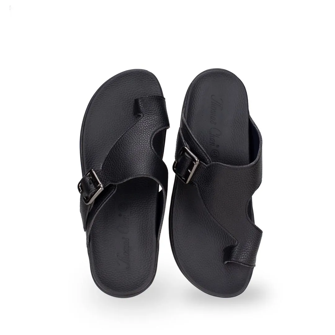 [Extra 20% off at cart] Men Toe Loop Buckle Sandals