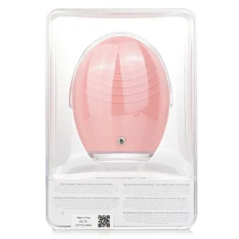 FOREO Luna 4 2-In-1 Smart Facial Cleansing & Firming Device (Balanced Skin)