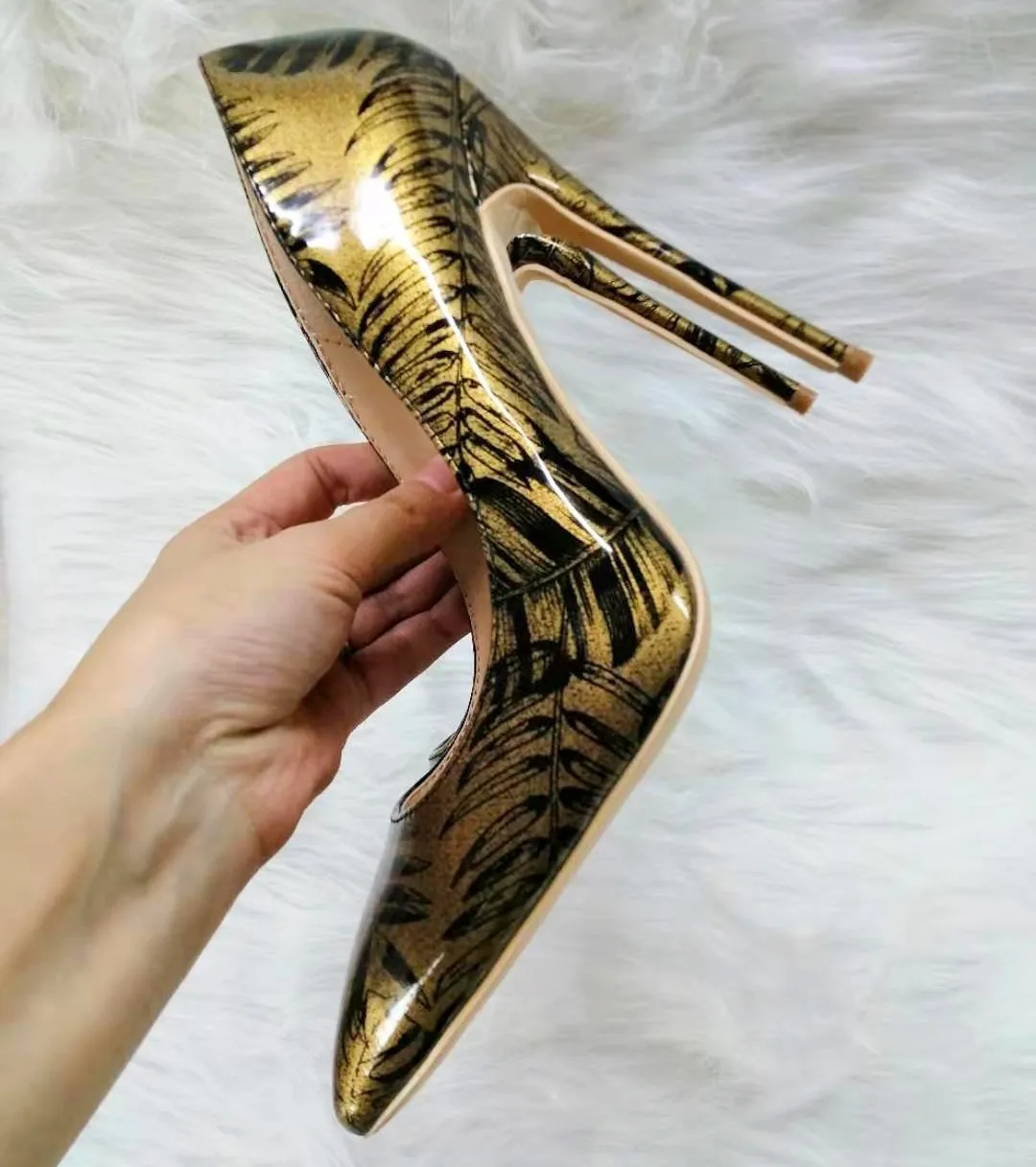 High-heels with gold and black Patterns Fashion Women Party Shoes