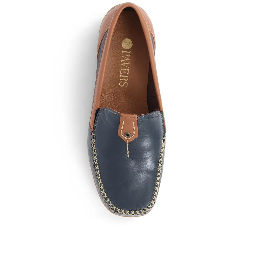 Leather Moccasins  - CONT39003 / 325 242