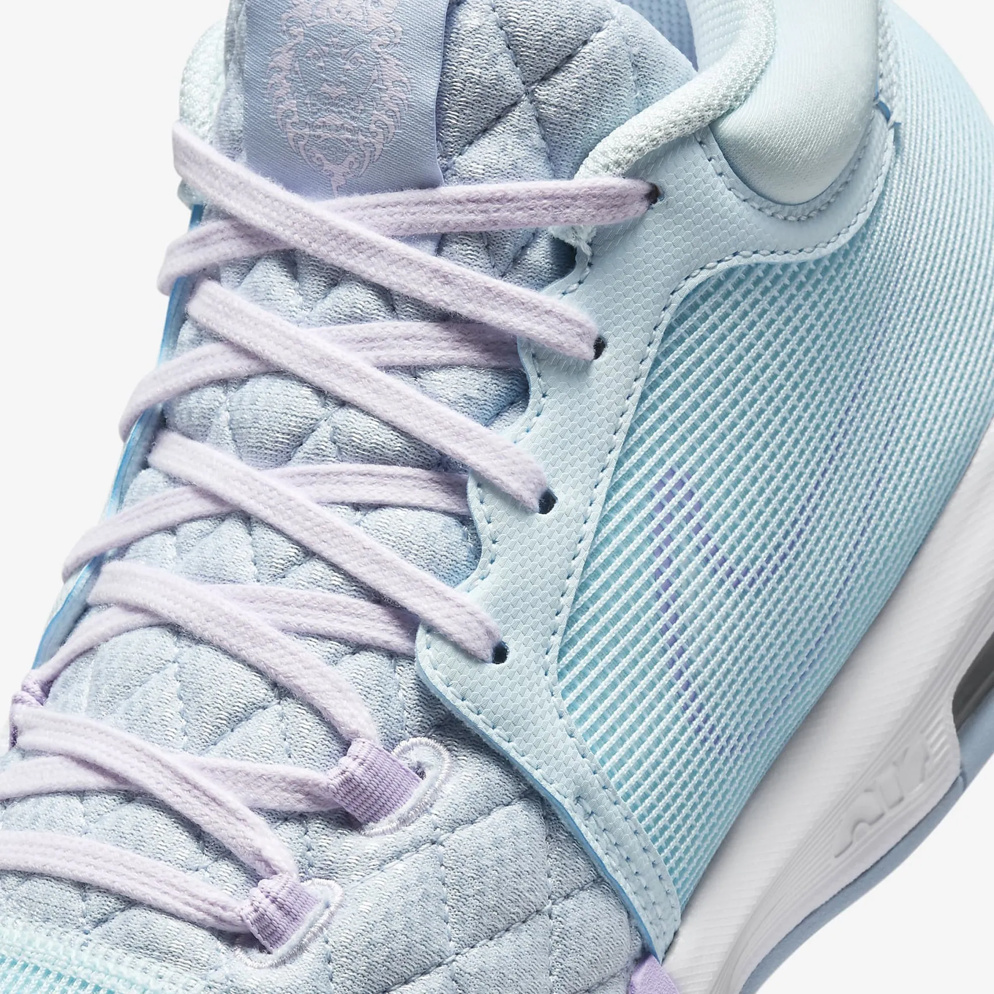 Nike | LEBRON WITNESS 8 EP  { GLACIER BLUE/WHITE-LT ARMORY BLUE