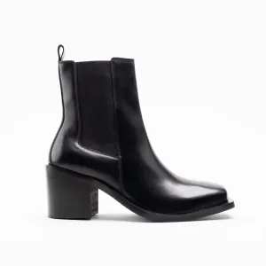 Nola Chelsea Boot